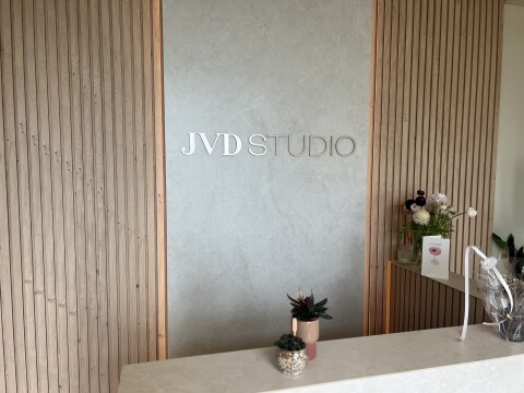 JVD Studio muurletters
