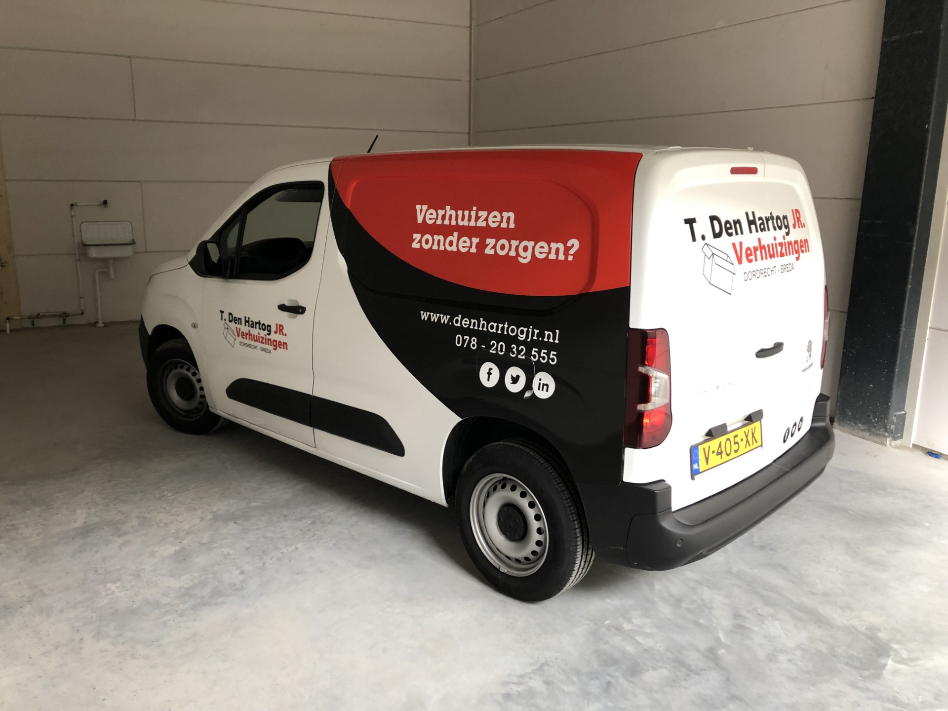 T. Den Hartog Verhuizingen Autoreclame